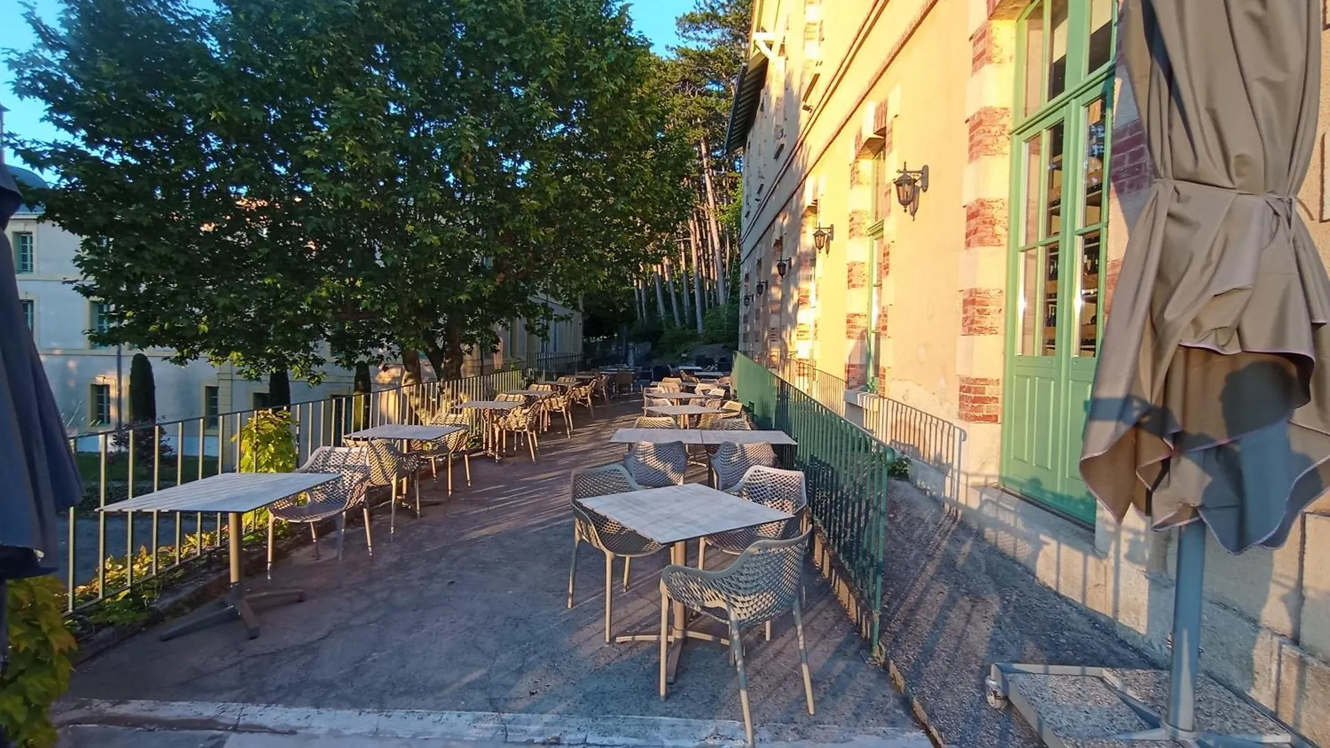 Appartement Duplex Rez Jardin Montbrun-les-Bains 0*,  Francia